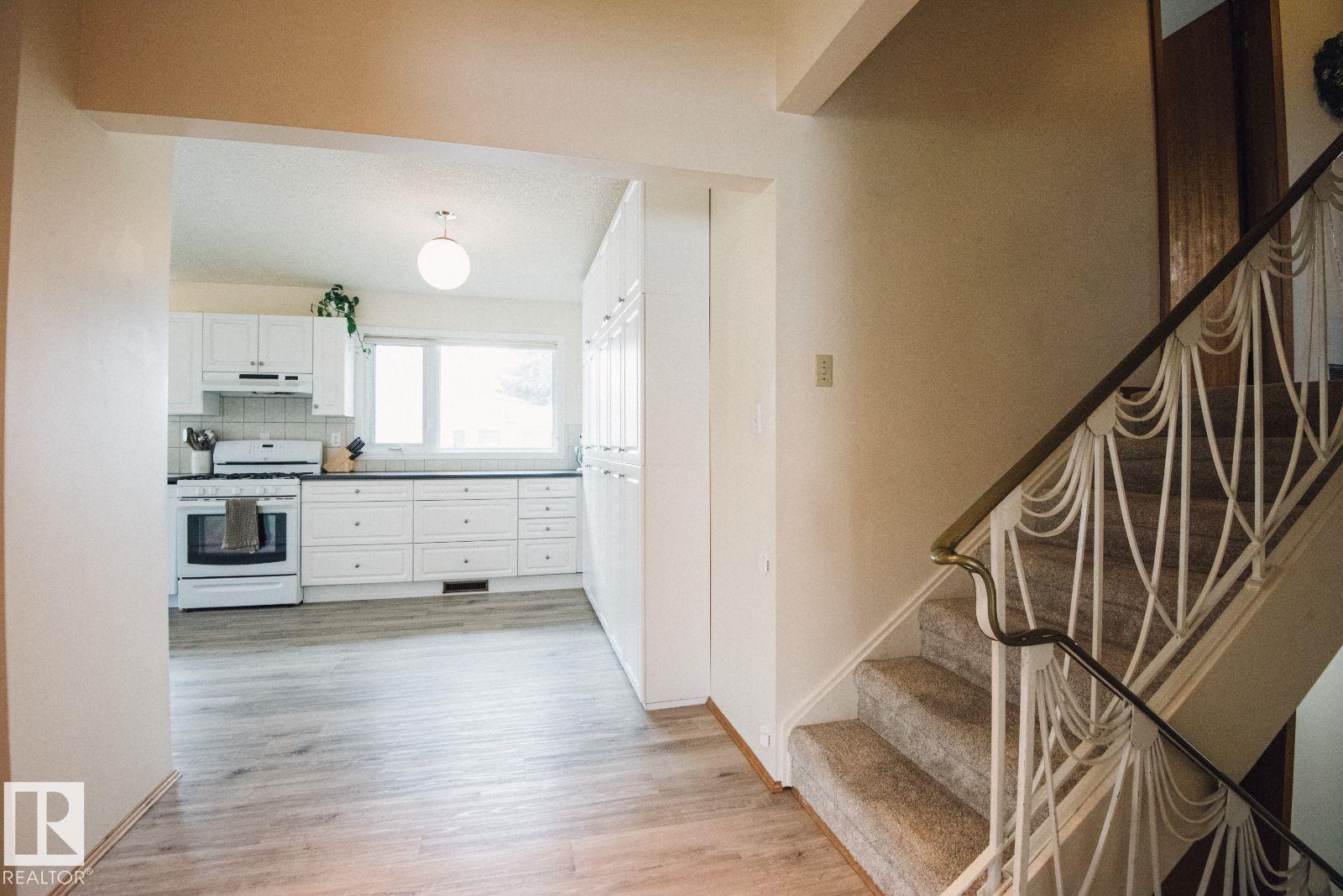 14916 94 ST NW - 24