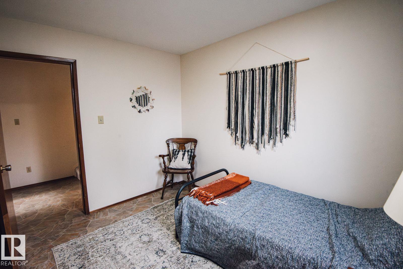 14916 94 ST NW - 45