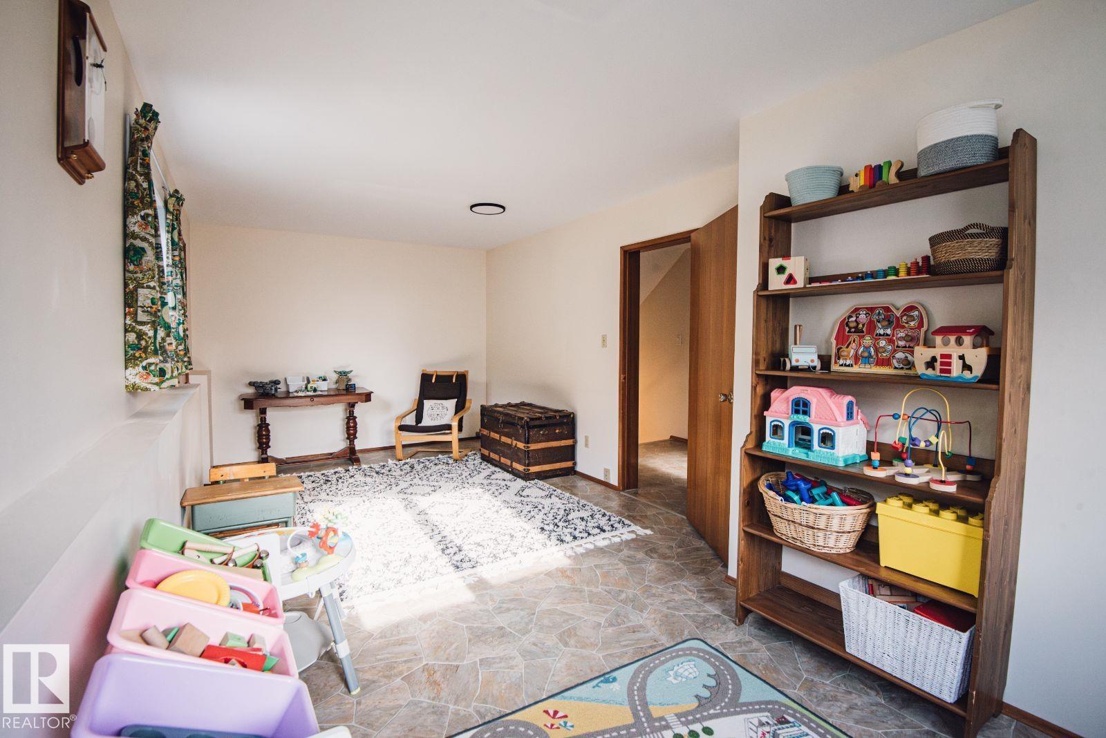 14916 94 ST NW - 49