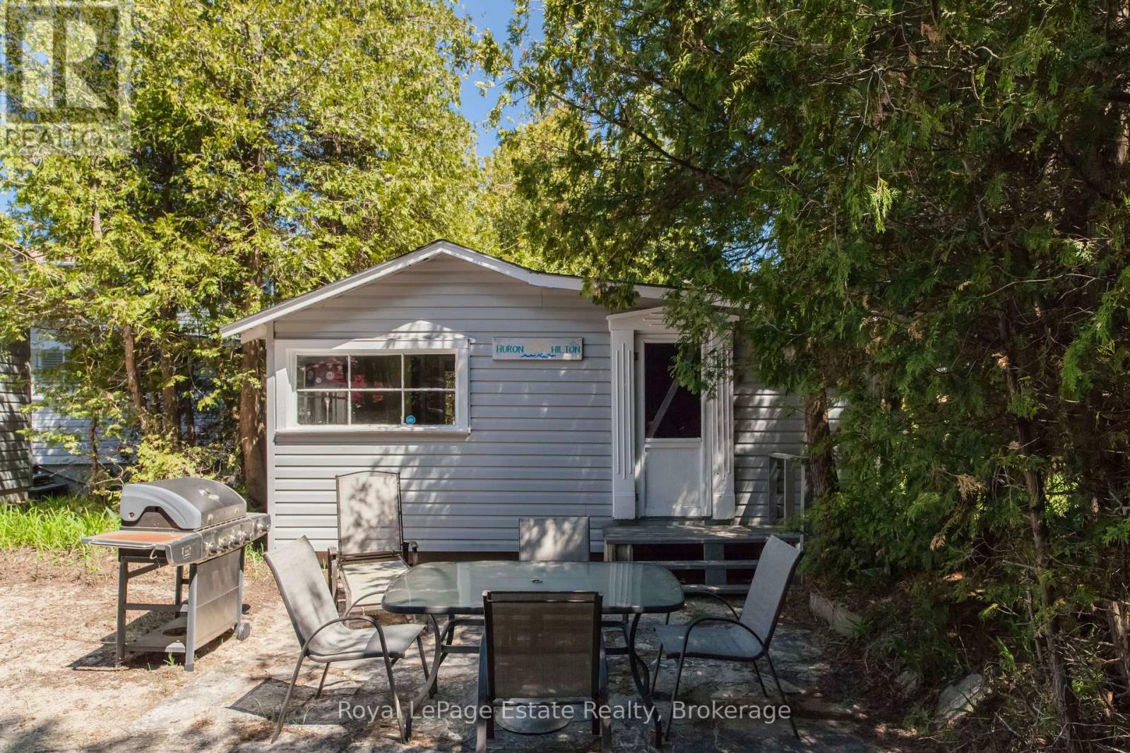 1021 LAKESHORE BOULEVARD N - 39