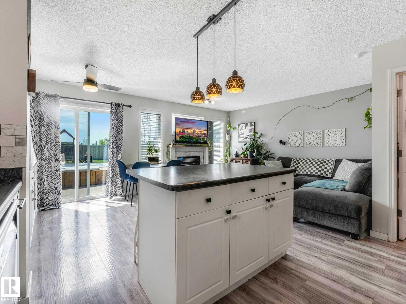 2816 26 ST NW - 8