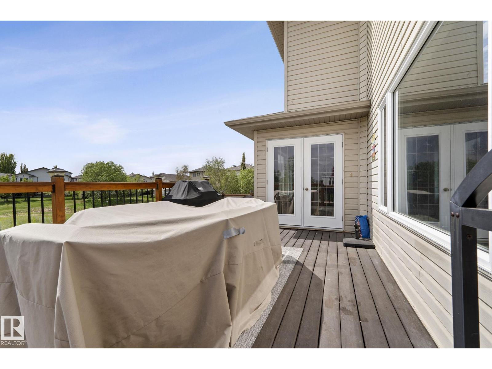 21 HILLCREST PT - 61