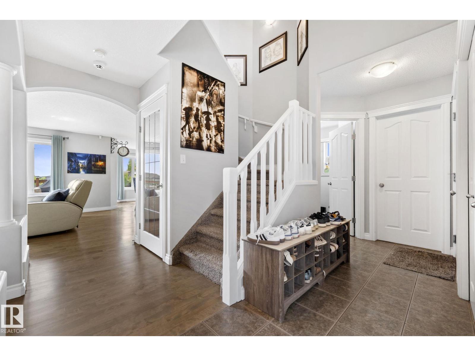21 HILLCREST PT - Image 3