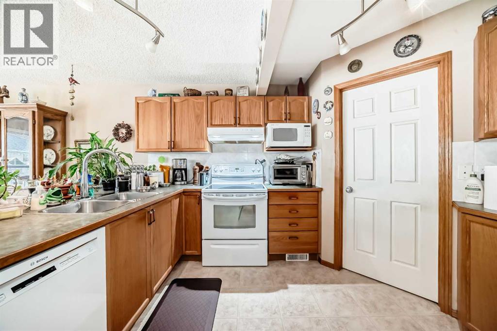 203 WEST LAKEVIEW Circle - 6
