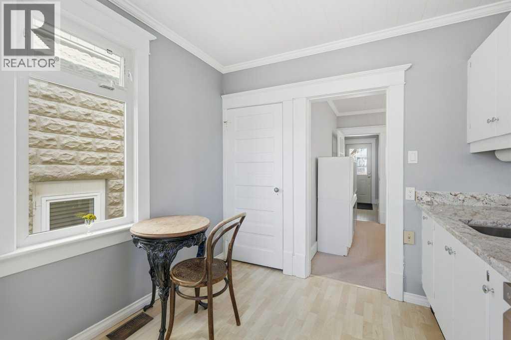 816 3 Avenue NW - 11