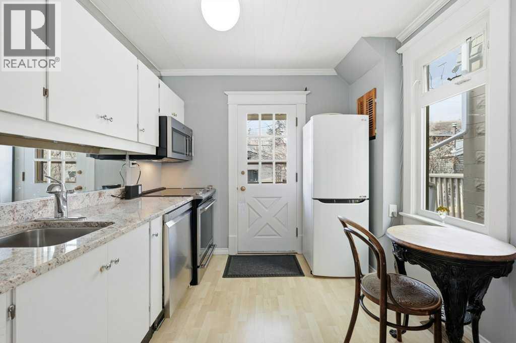 816 3 Avenue NW - 10