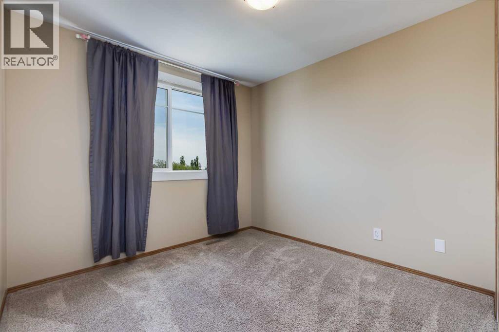 28 Hidden Point NW - 26