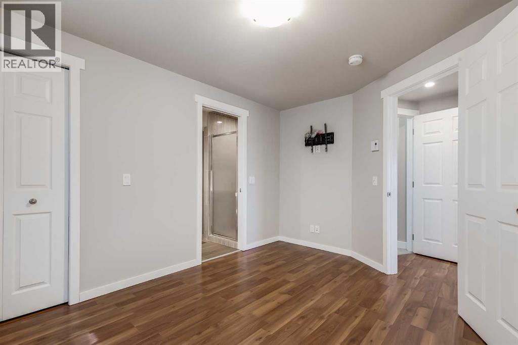 28 Hidden Point NW - 35