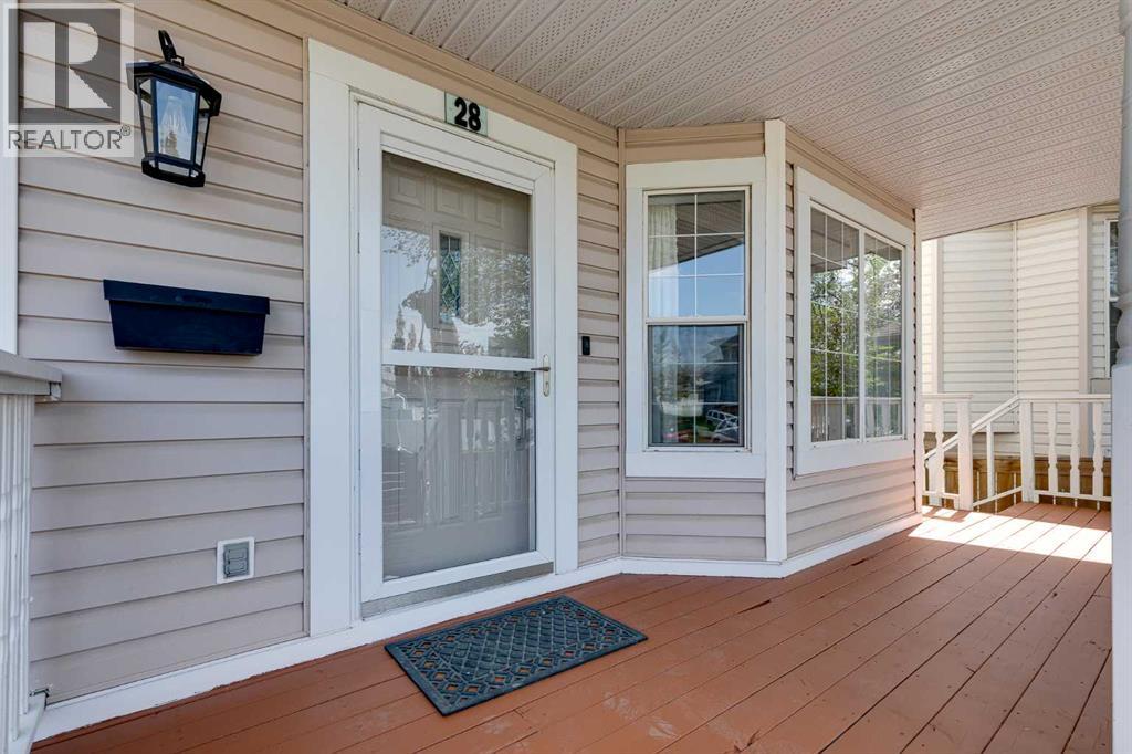 28 Hidden Point NW - 5