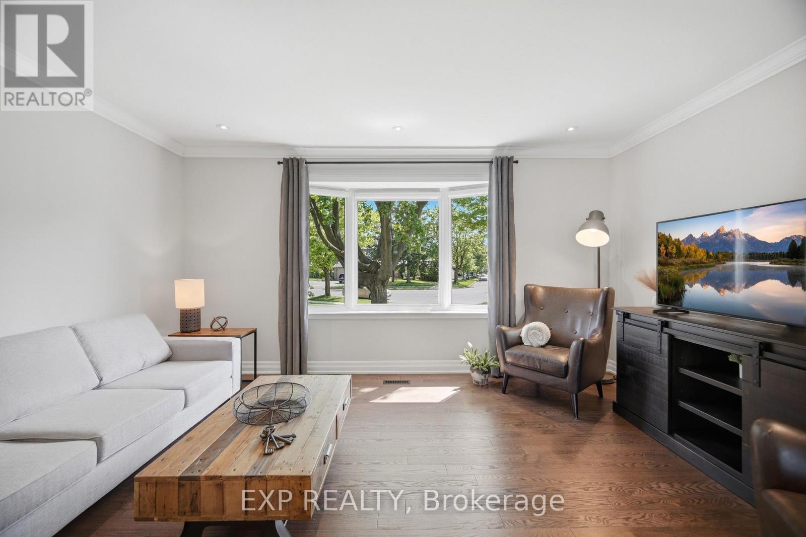 678 GREEN MEADOW CRESCENT - 4