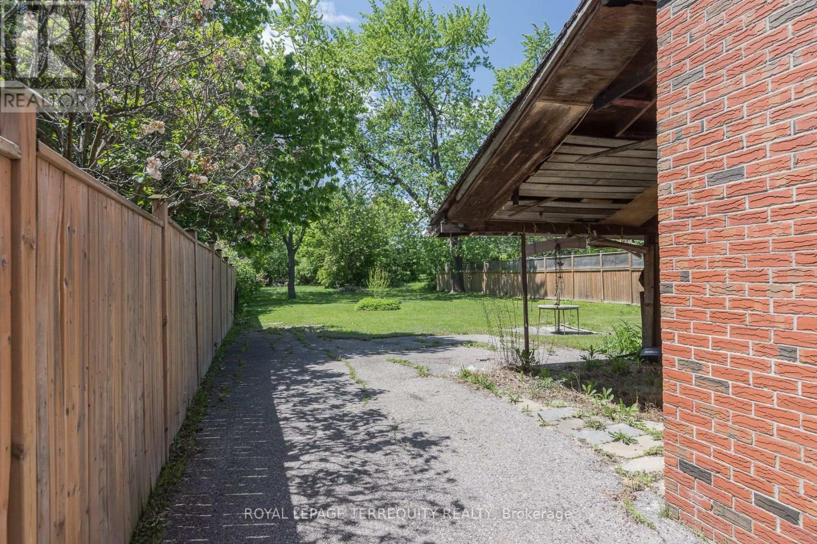 3056 PARKERHILL ROAD - 3