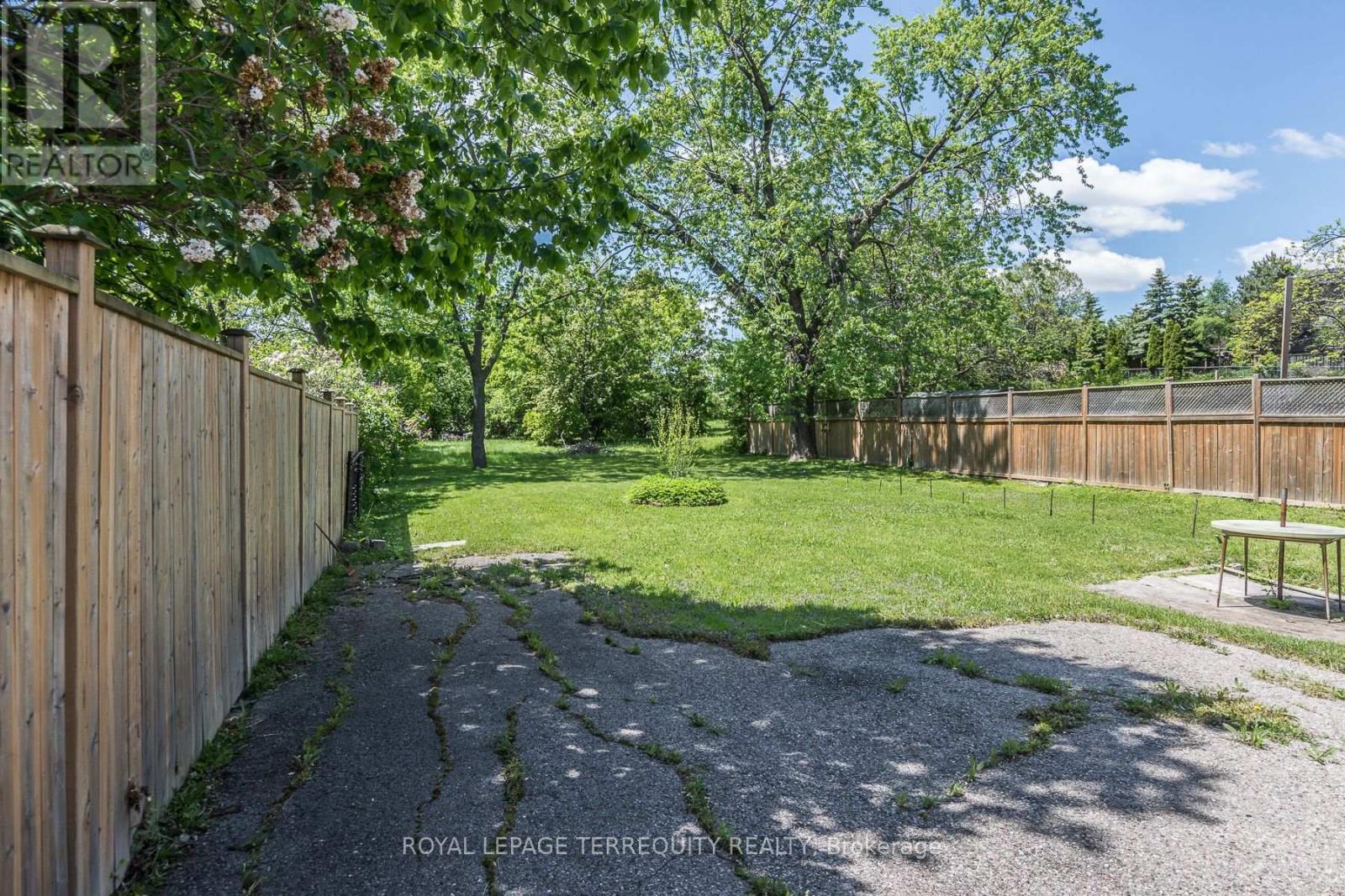 3056 PARKERHILL ROAD - 4