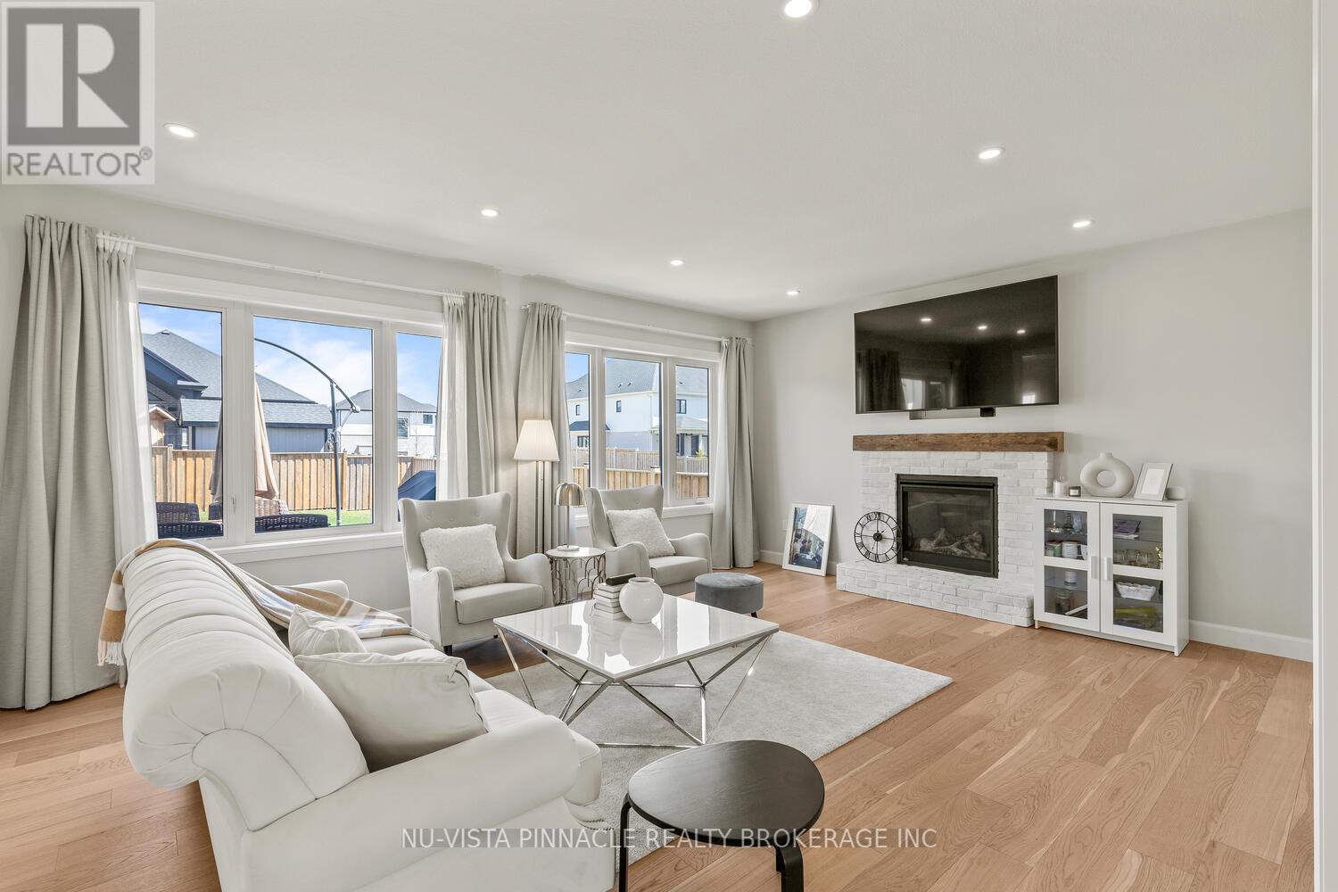 2138 WALLINGFORD AVENUE - 10