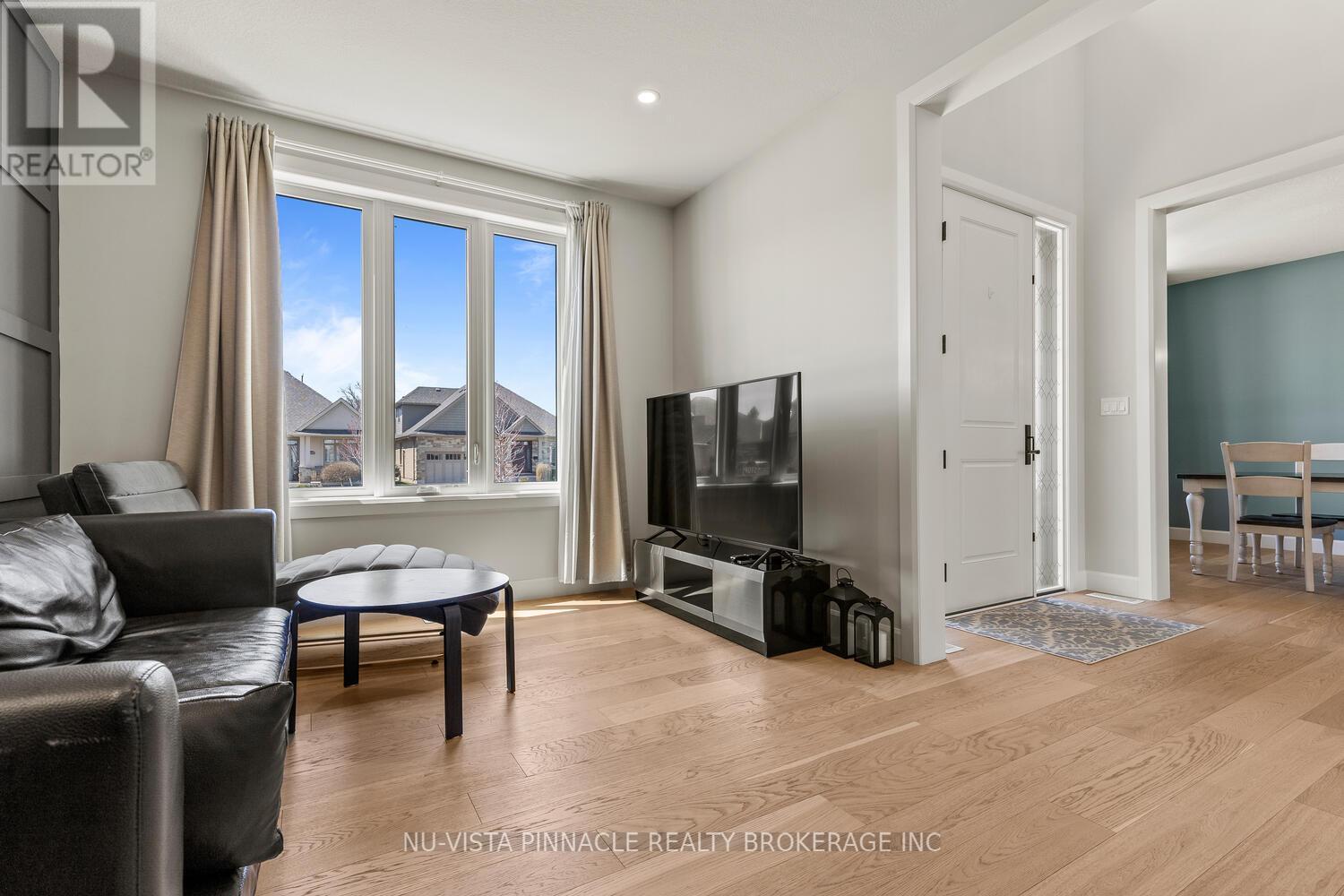 2138 WALLINGFORD AVENUE - 7
