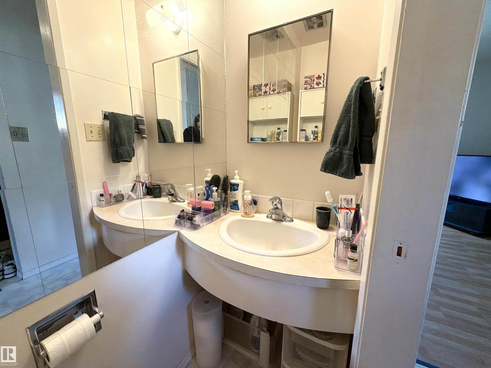 126 WOODSTOCK NW - 10