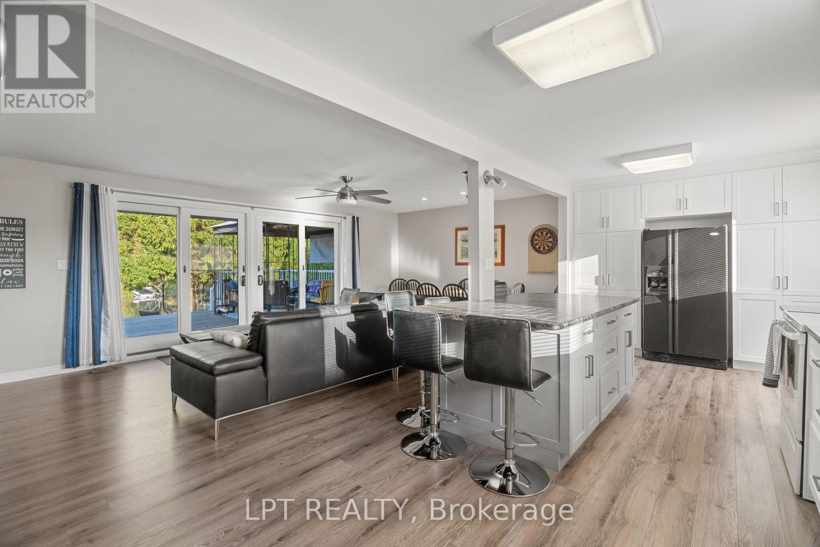 9952 PRINCE PHILLIP STREET - 8