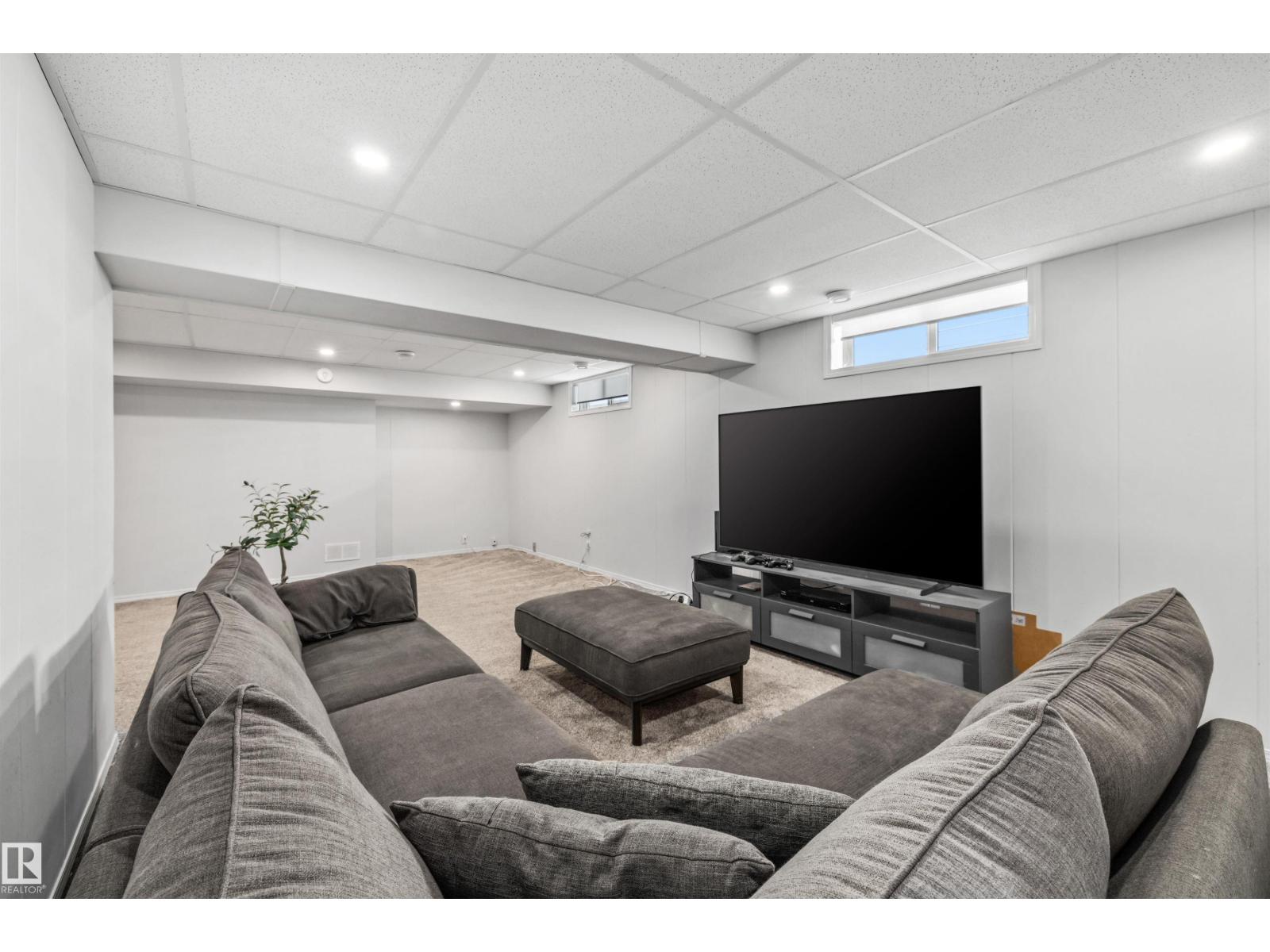 10130 62 ST NW - 24