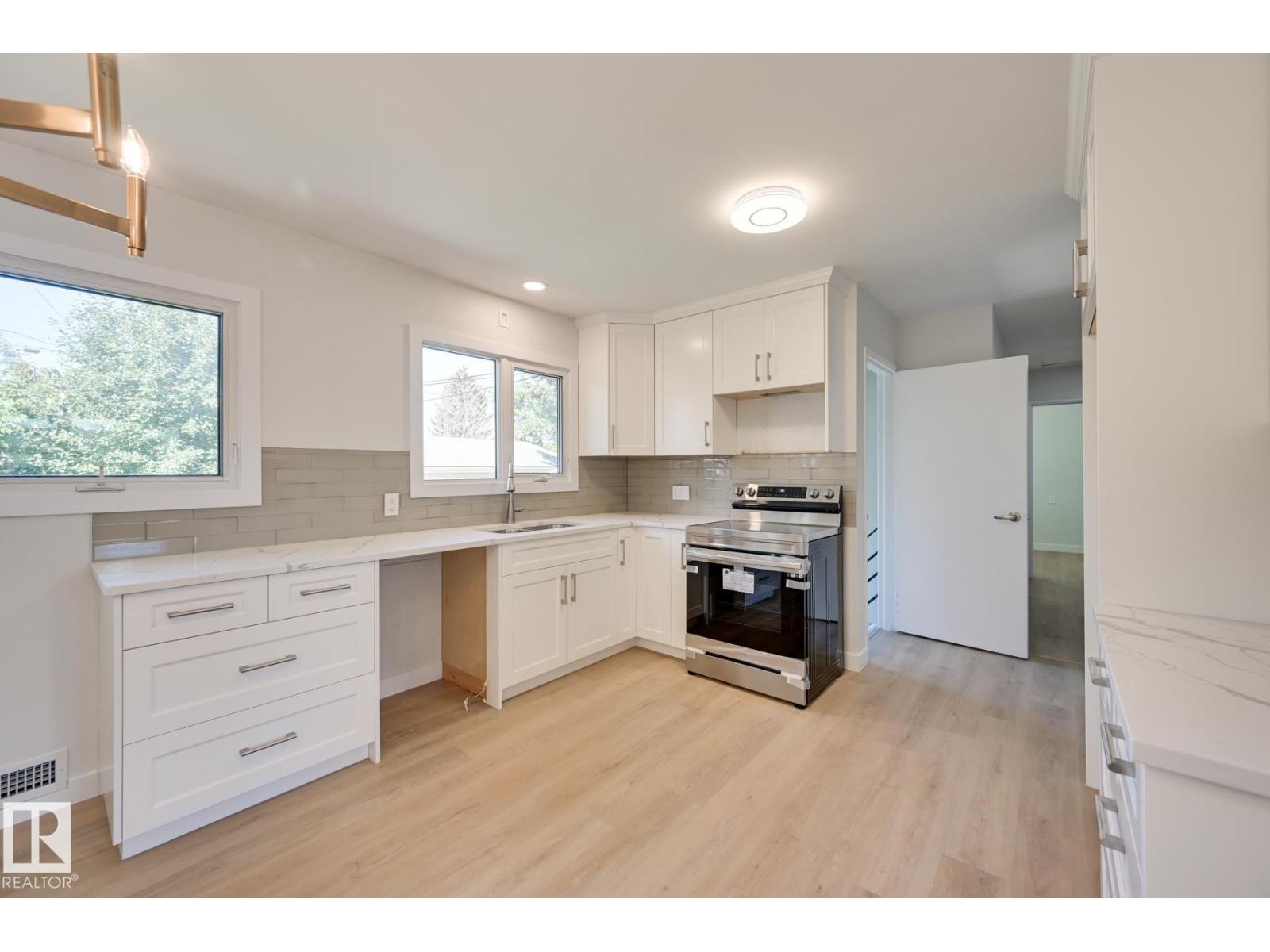10130 62 ST NW - 44