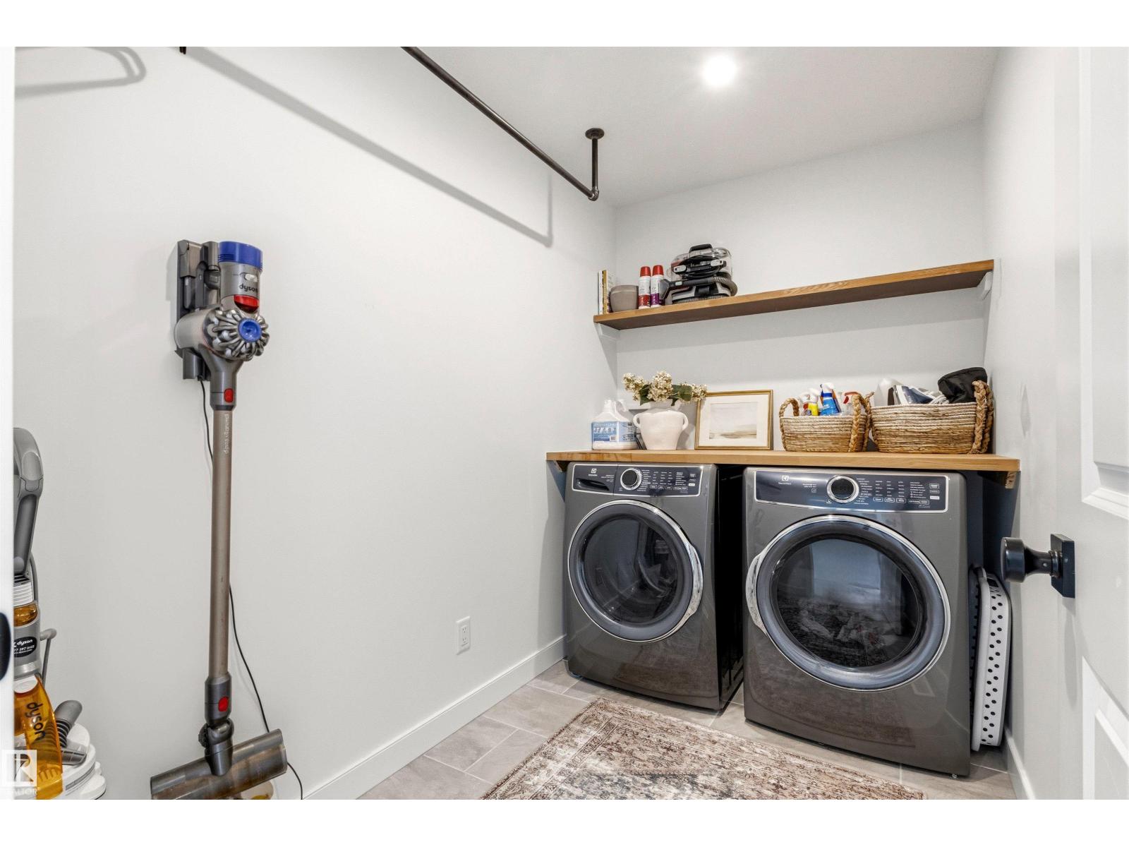 2243 DONAGHEY WY SW - 32