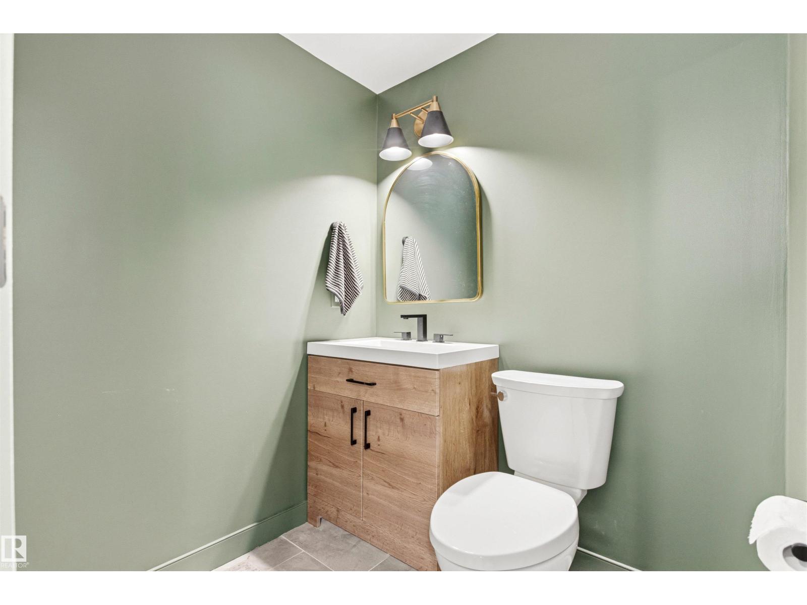 2243 DONAGHEY WY SW - 38