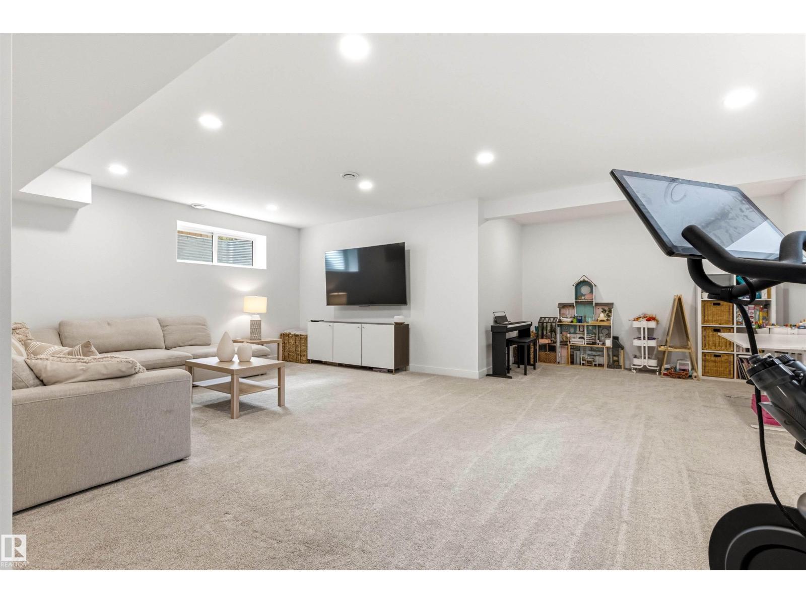 2243 DONAGHEY WY SW - 36