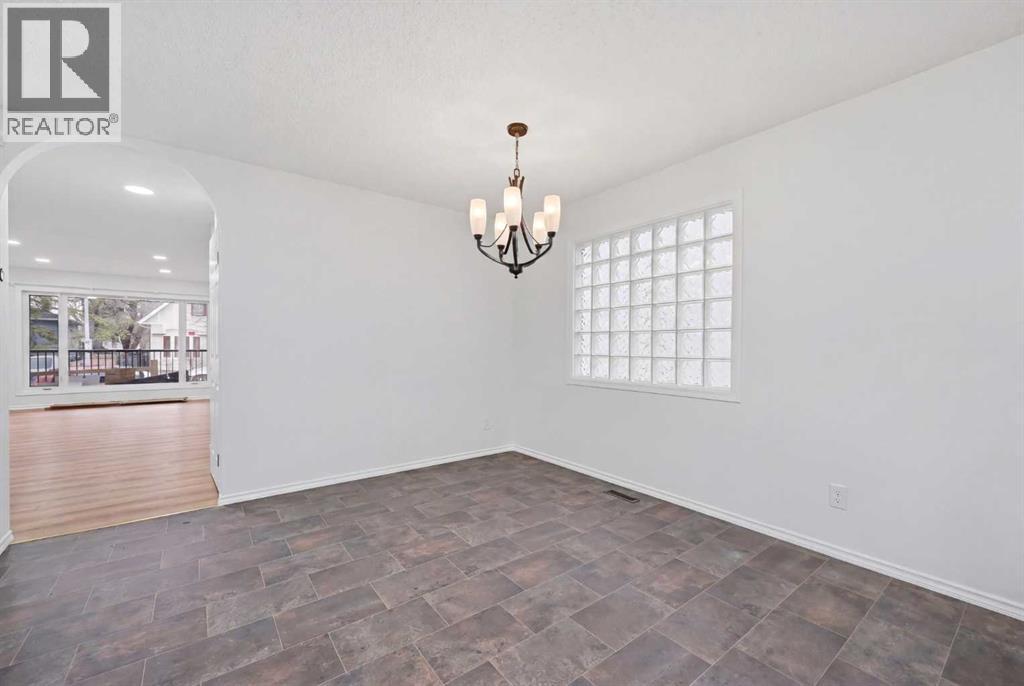 924 19 Avenue NW - 12