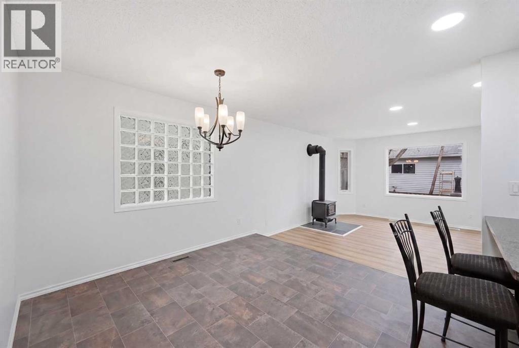 924 19 Avenue NW - 11
