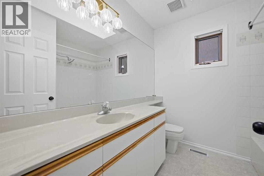 924 19 Avenue NW - 24