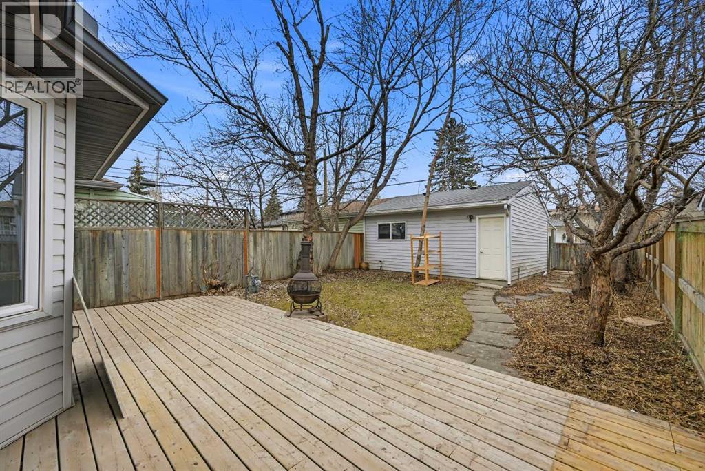 924 19 Avenue NW - 42