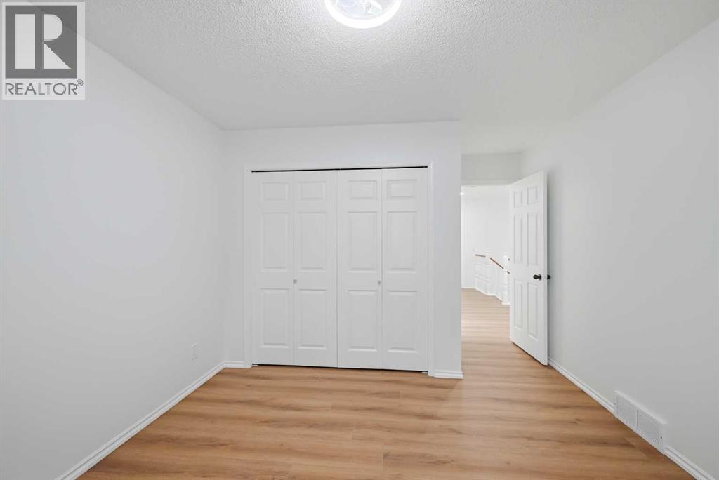 924 19 Avenue NW - 26