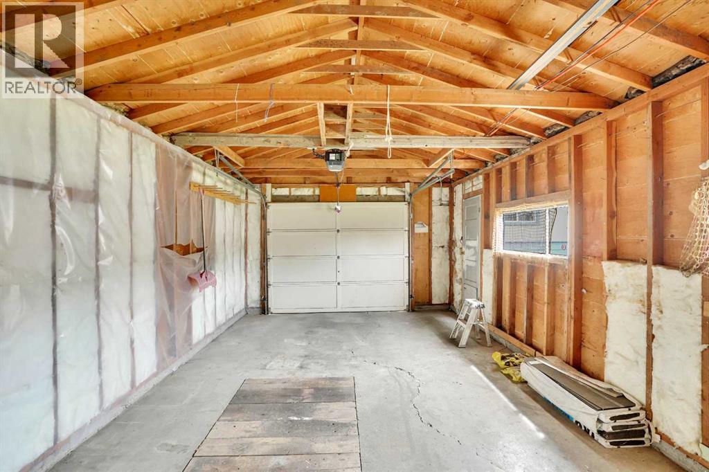 8316 43 Avenue NW - 42