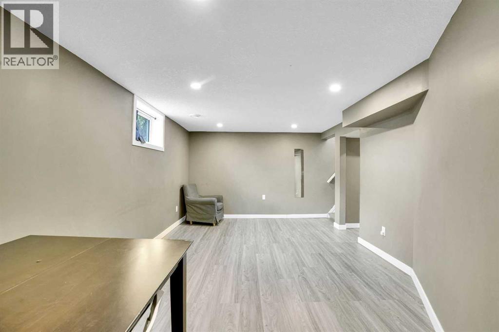 8316 43 Avenue NW - 31