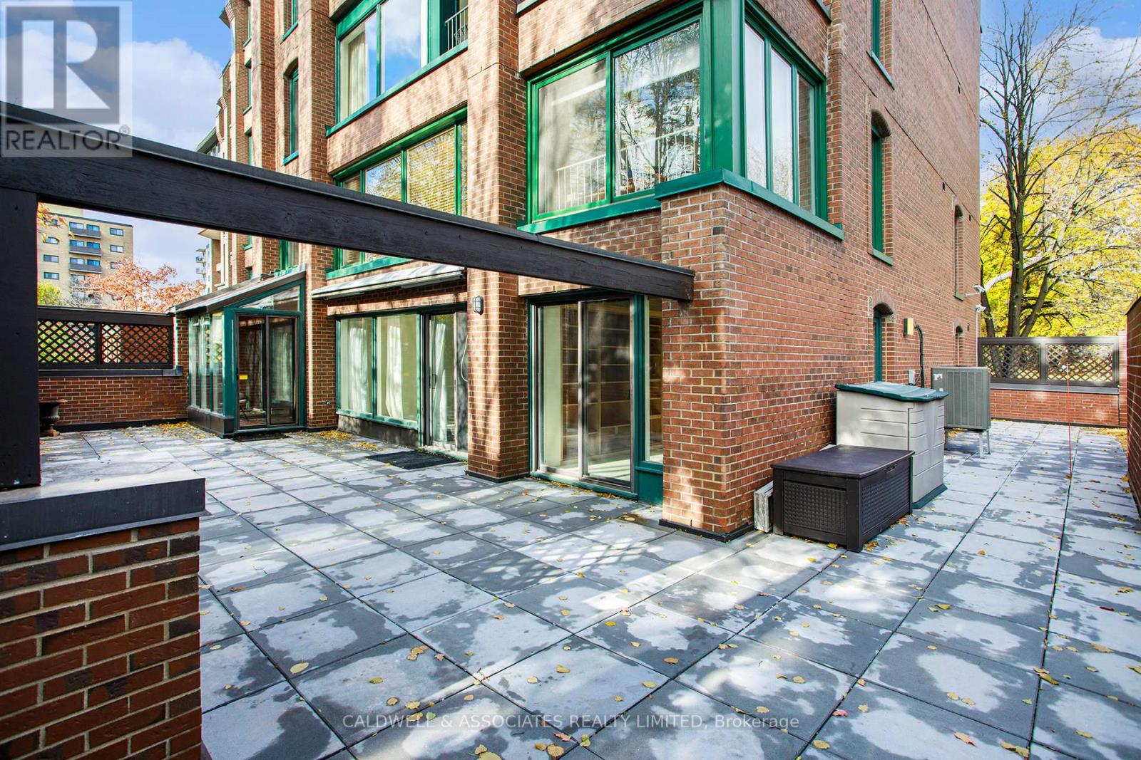 #1 140 RIDEAU TERRACE - 39
