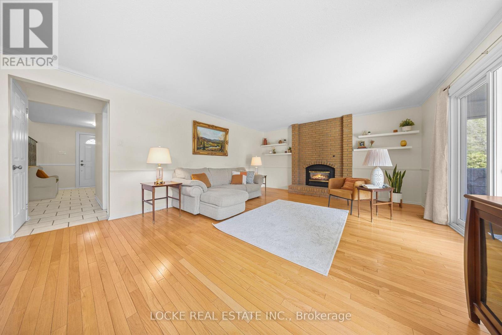 33 EASTPARK DRIVE - 16