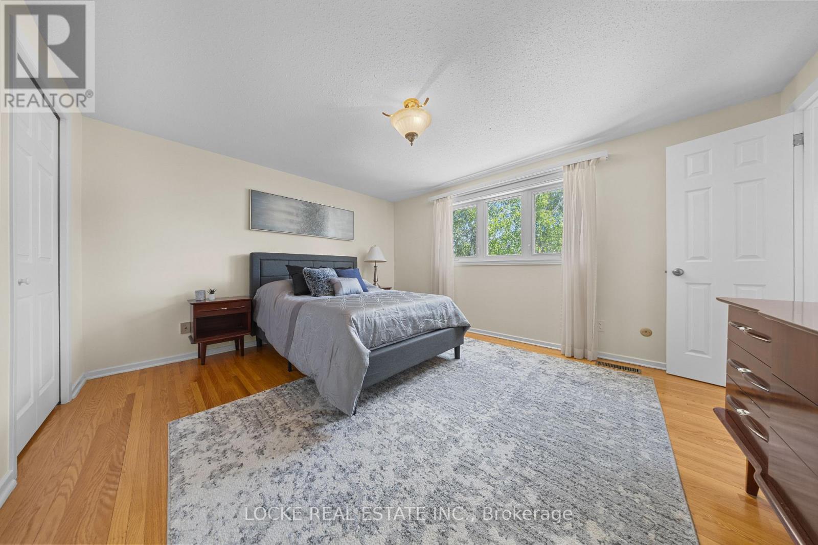 33 EASTPARK DRIVE - 21