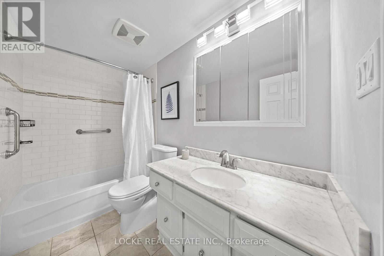 33 EASTPARK DRIVE - 25