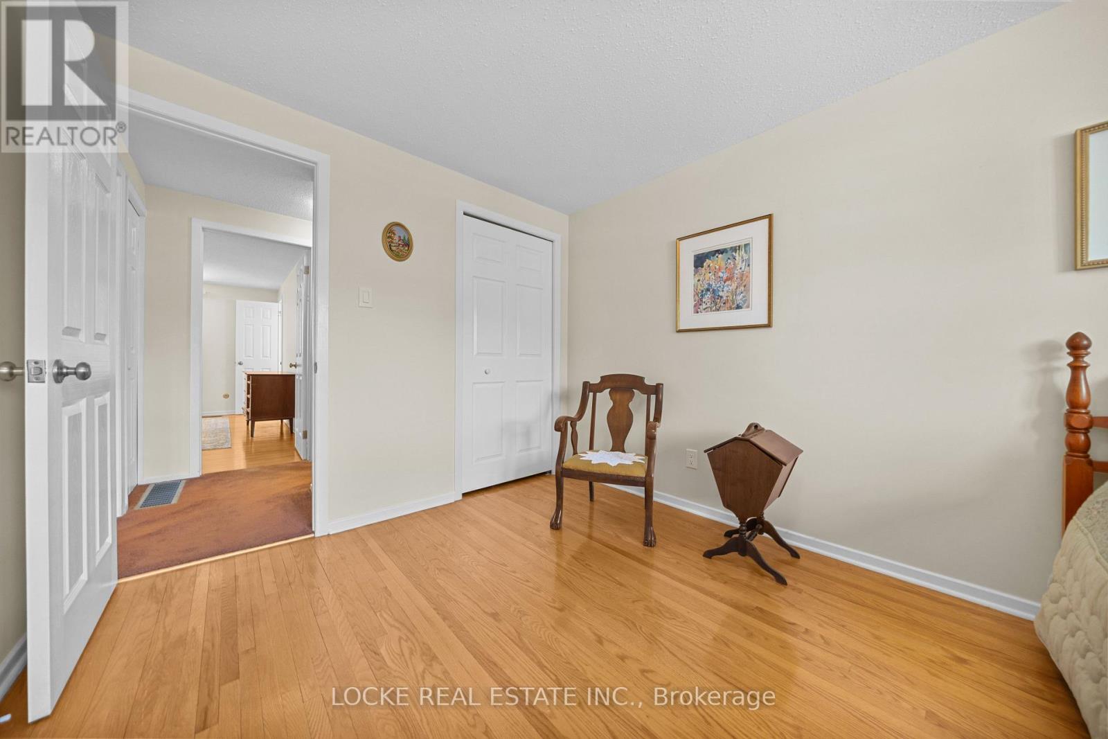 33 EASTPARK DRIVE - 27