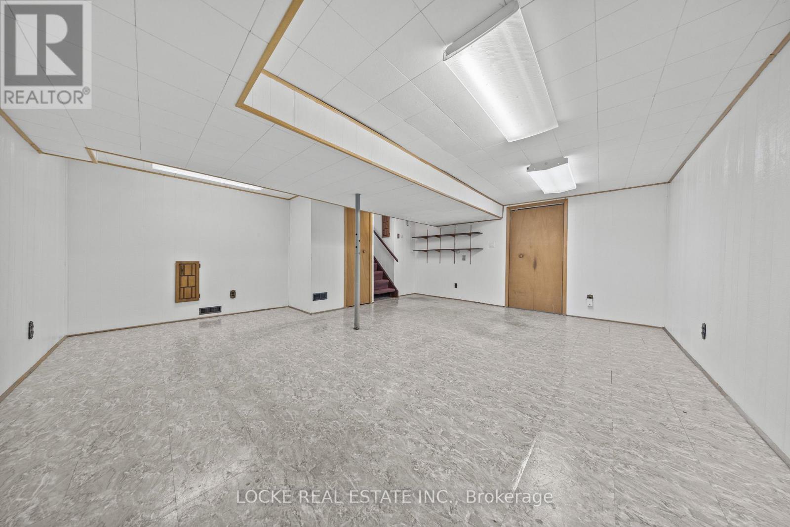 33 EASTPARK DRIVE - 28