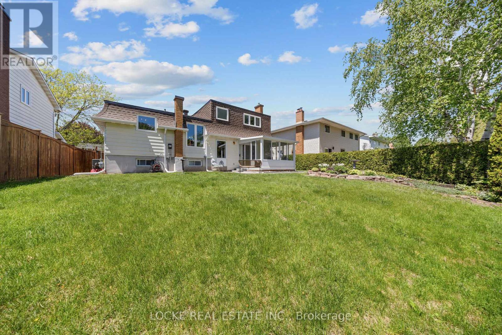 33 EASTPARK DRIVE - 37