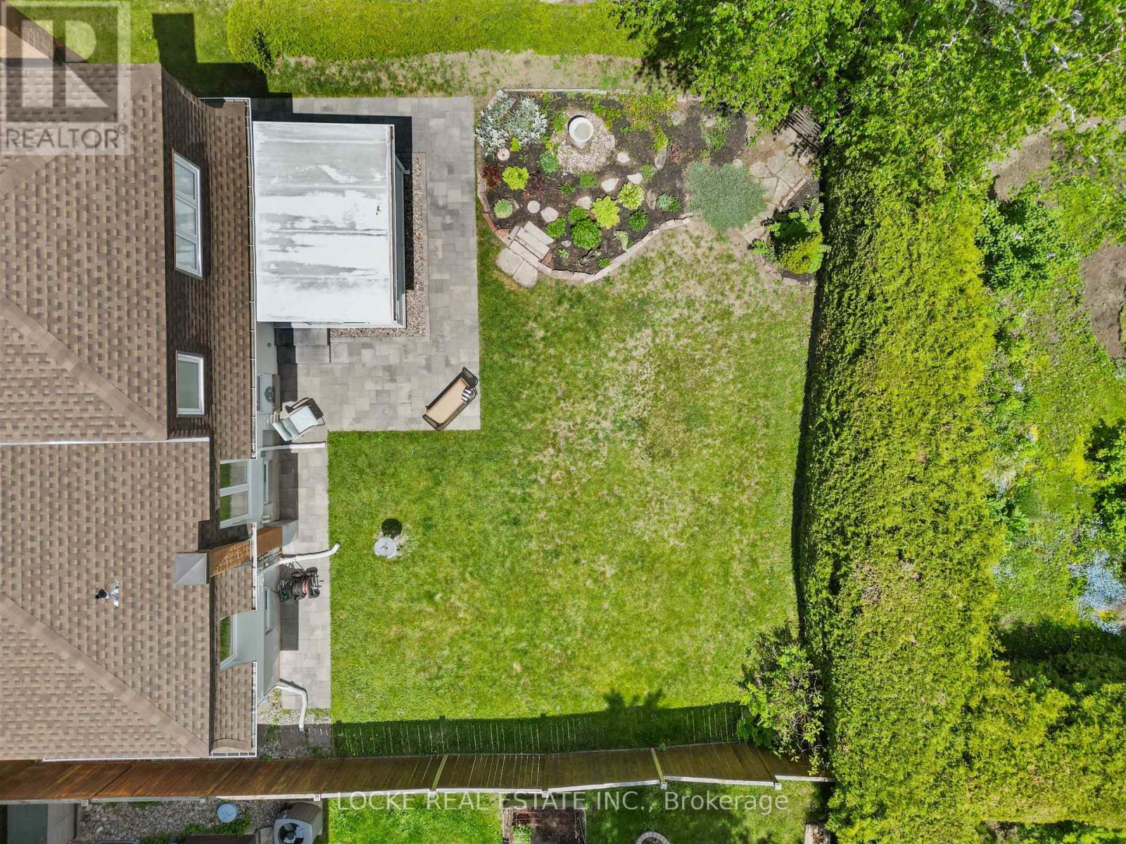 33 EASTPARK DRIVE - 39