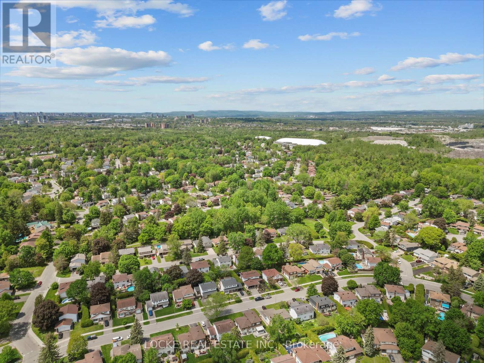 33 EASTPARK DRIVE - 42