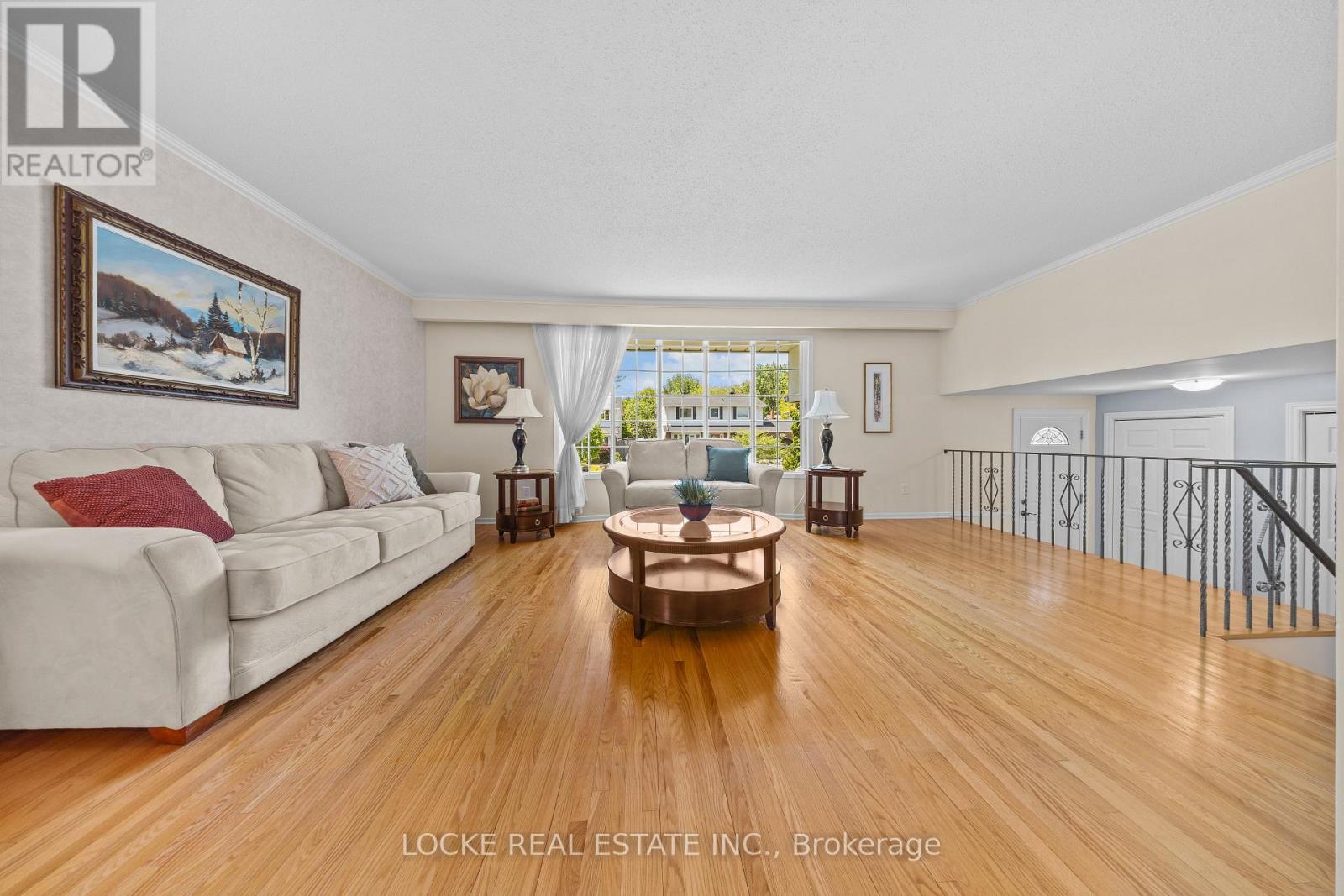 33 EASTPARK DRIVE - 5