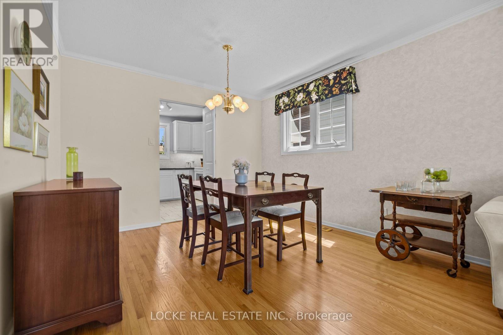 33 EASTPARK DRIVE - 9