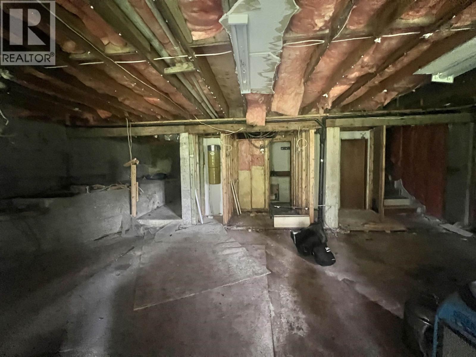1311-1313 PIGOTT AVENUE - 20