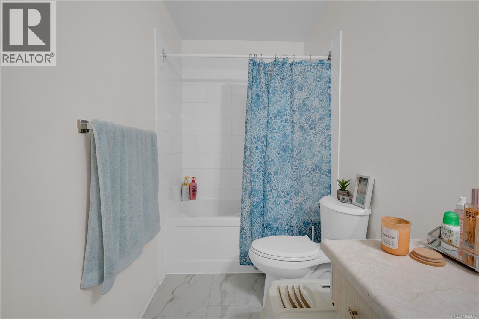 #408 755 Hillside Ave - 17