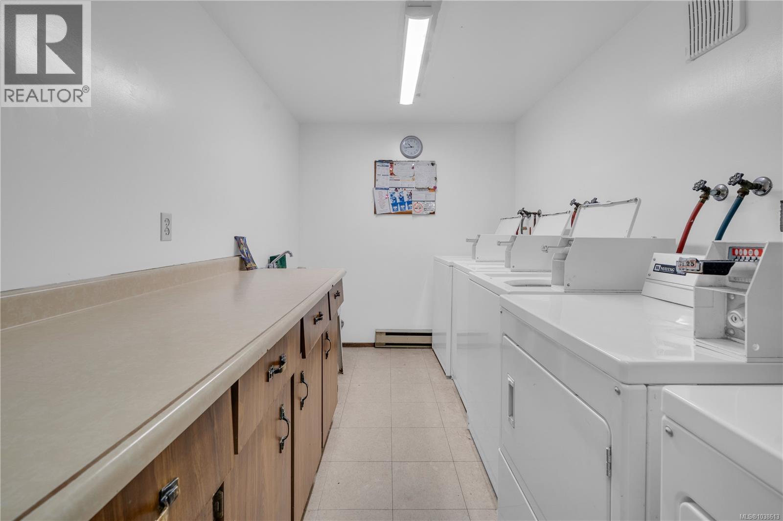 #408 755 Hillside Ave - 22