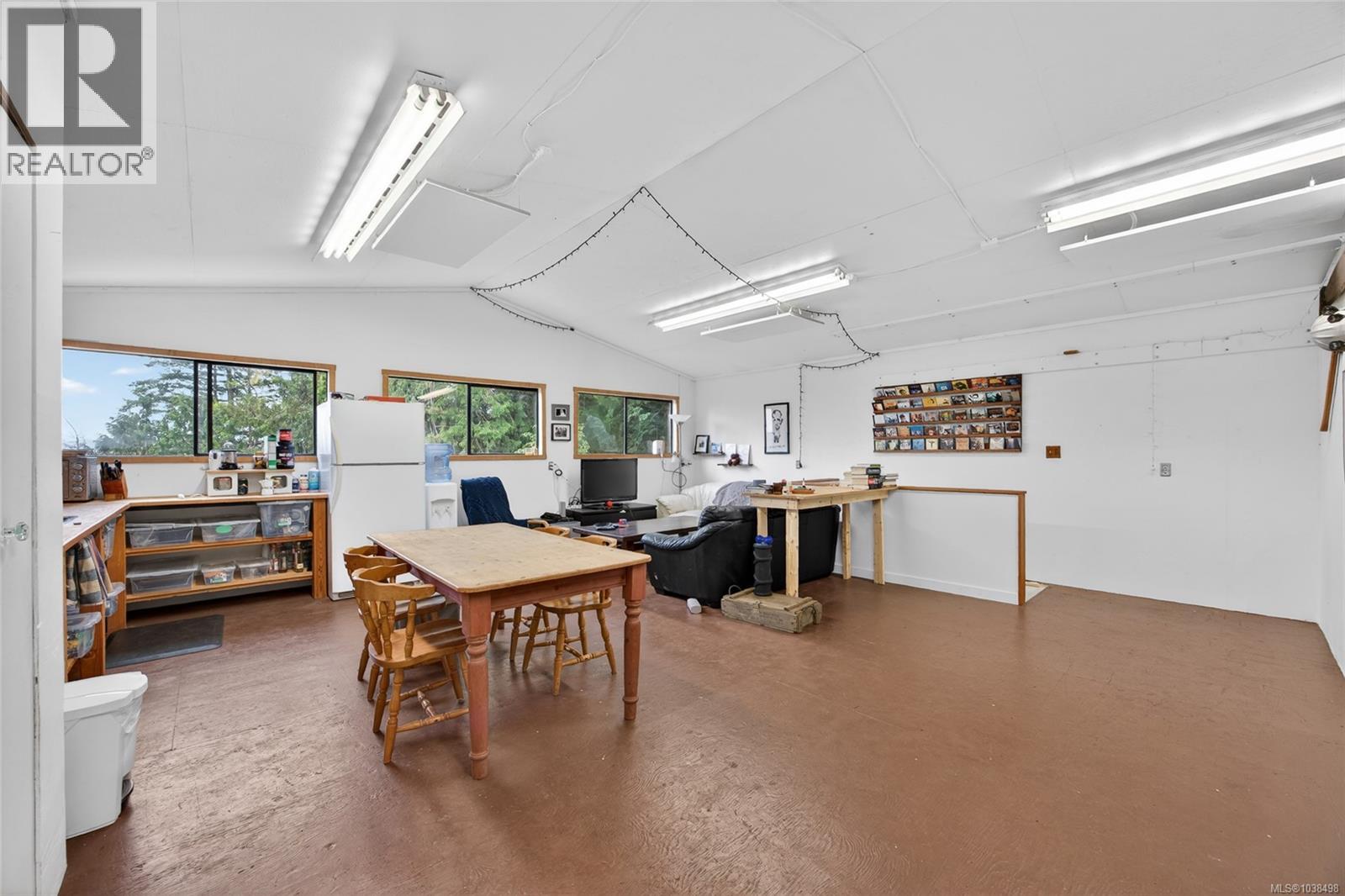 131 Pallot Way - 40