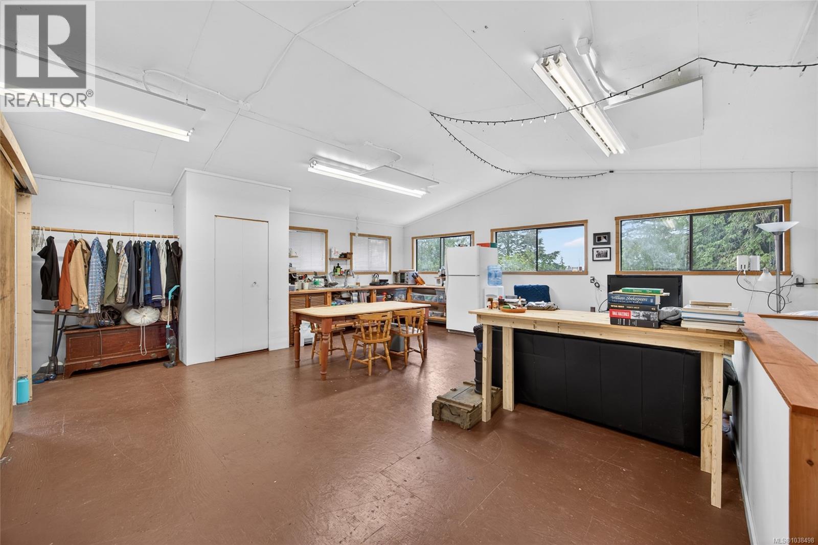 131 Pallot Way - 41