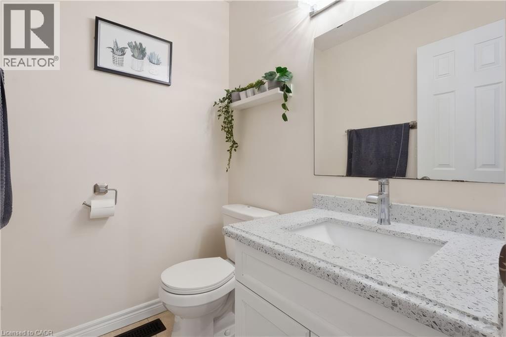 177 WATSON Road N - 14