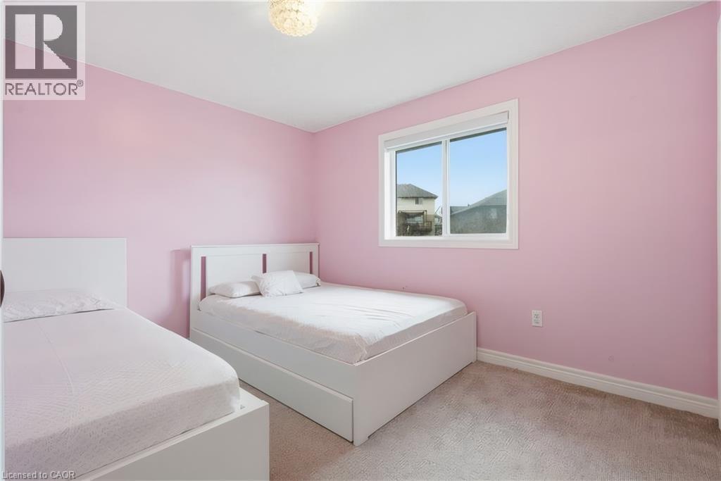 177 WATSON Road N - 36